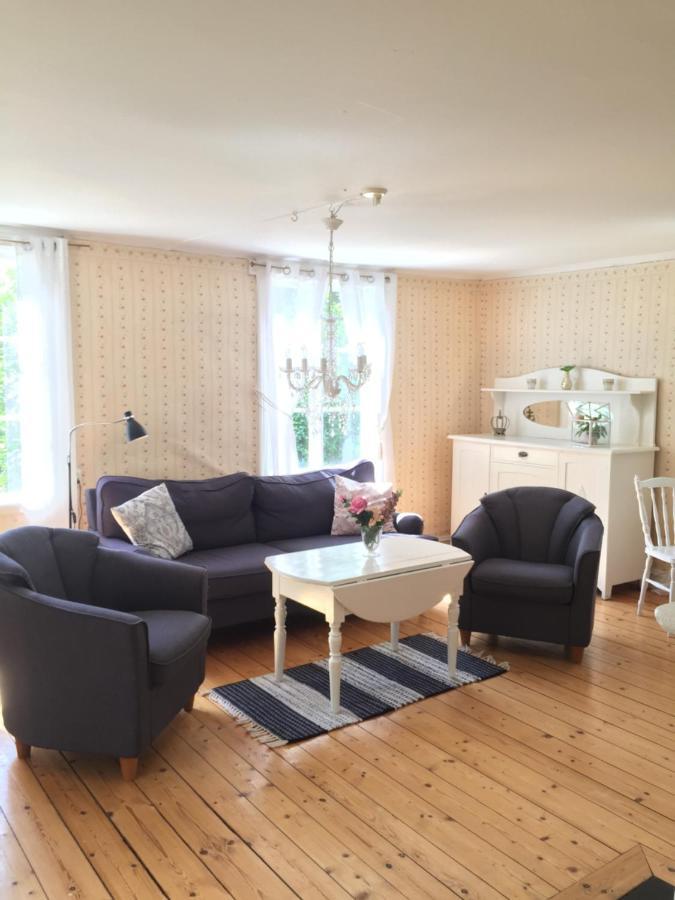 Karlstugan Cottage Виммербю Экстерьер фото